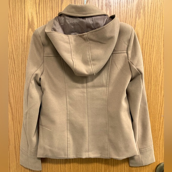 Women’s light brown/camel coat with hood - Picture 2 of 3